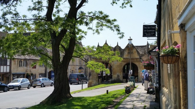 Street scene with market
